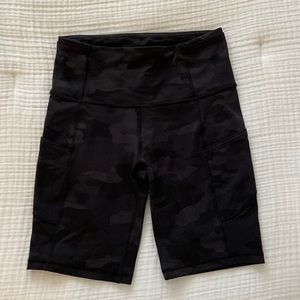 Luluemon Fast and Free 8 in Shorts